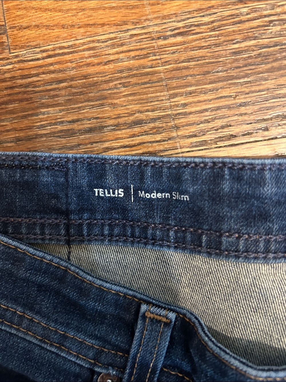 Ag Adriano Goldschmied Men’s Slim Dark Blue Jeans - Picture 5 of 12